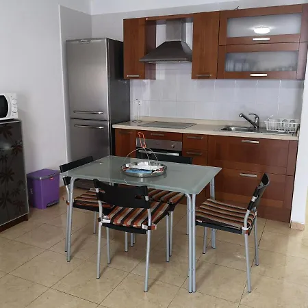 Beach Avenue 3* Tías